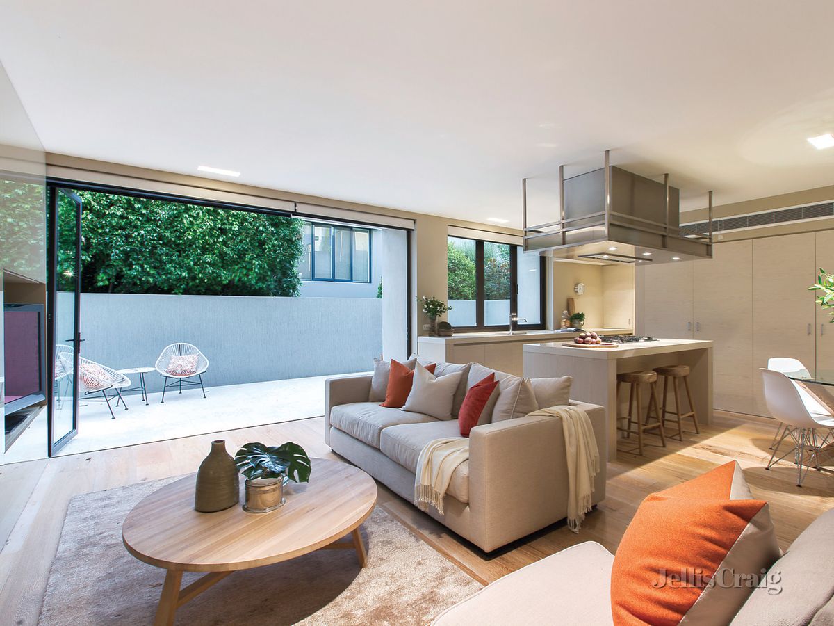 1/125 Canterbury Road TOORAK