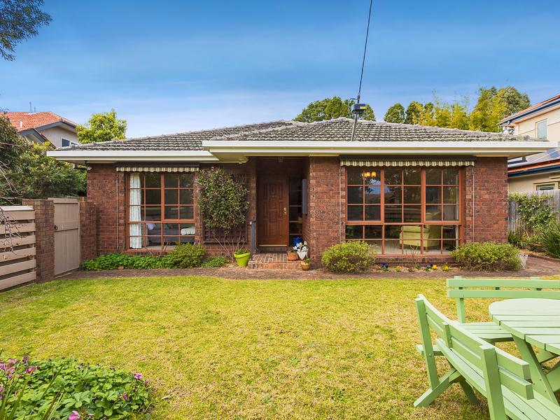 1/29 Kennealy Street SURREY HILLS