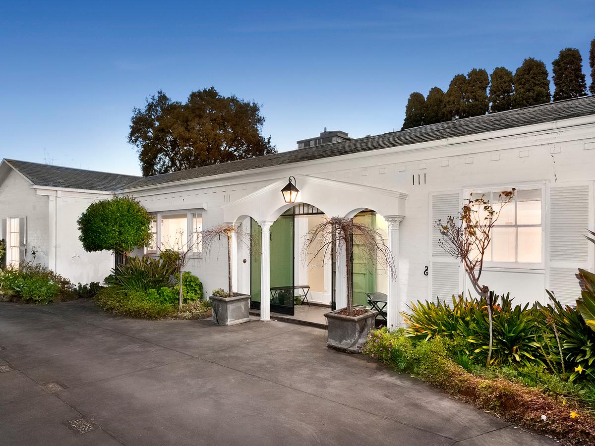 1/589A Toorak Road TOORAK
