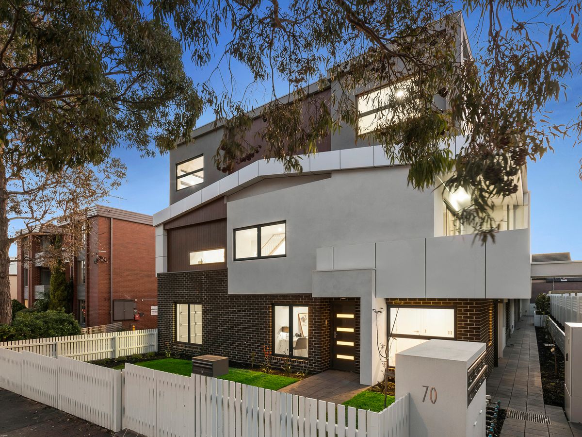 1/70 Auburn Road HAWTHORN
