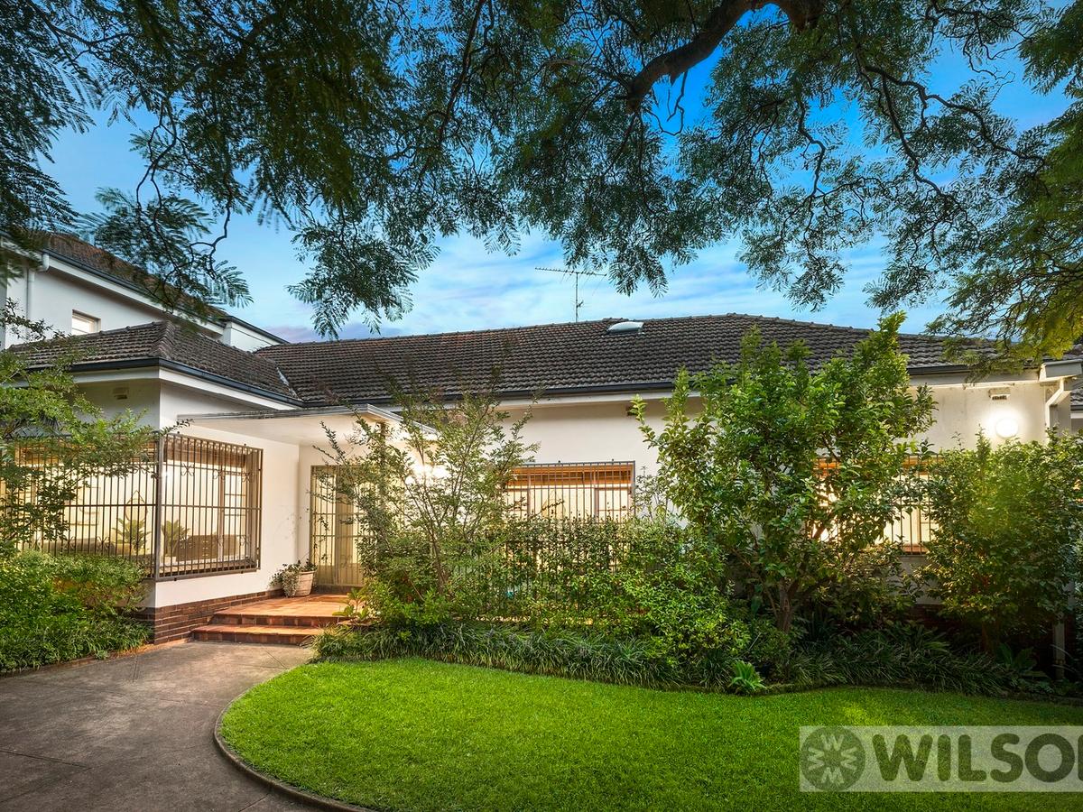 1/8 Meadow Street ST KILDA EAST