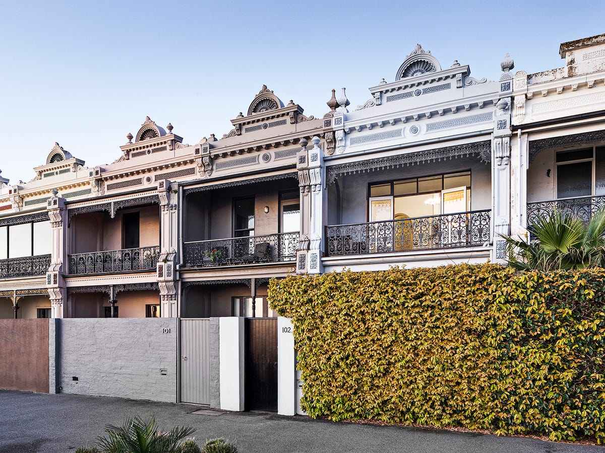 102 Beaconsfield Parade ALBERT PARK