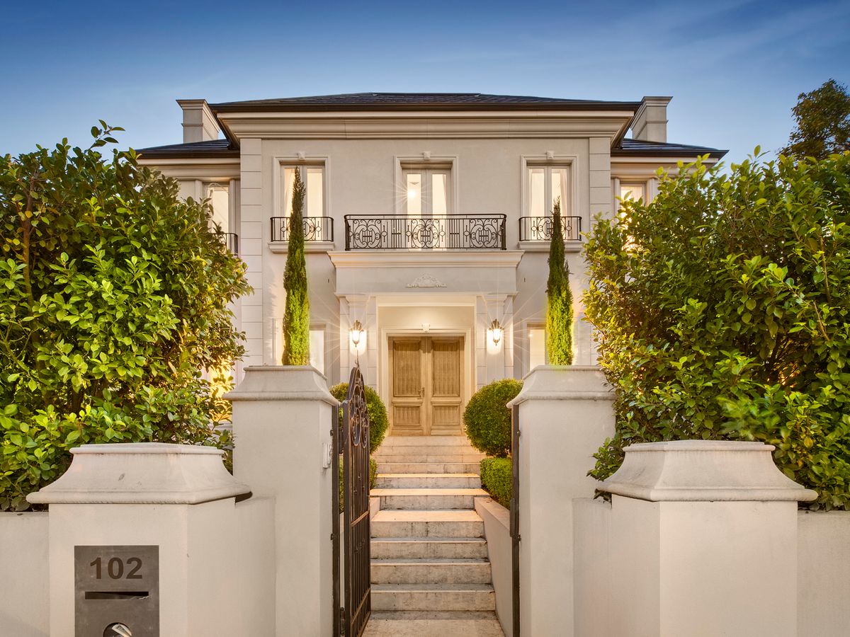 102 Harp Road KEW