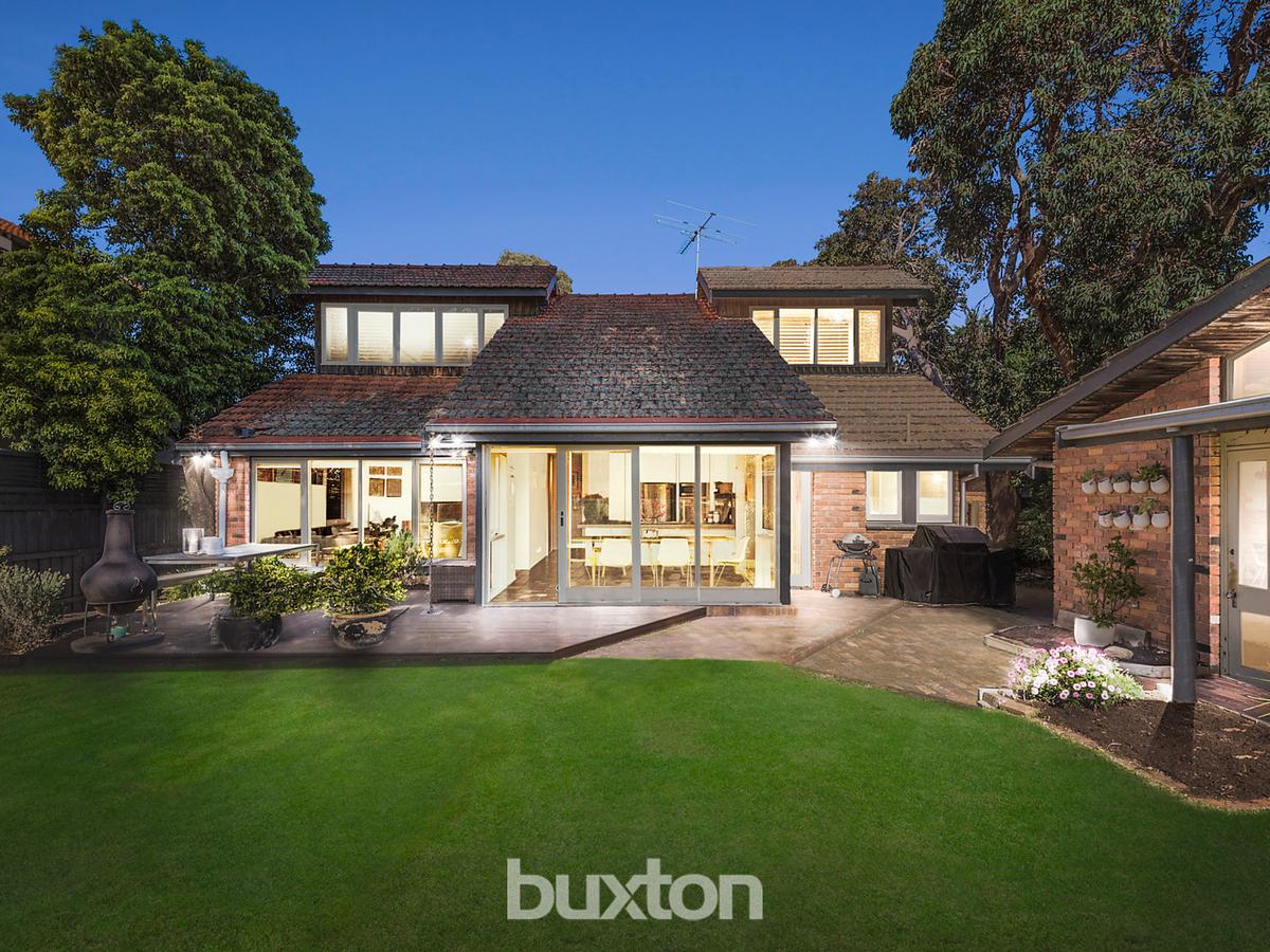 107 Linacre Road HAMPTON