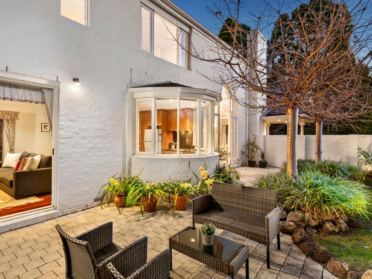 108 Winmalee Road BALWYN