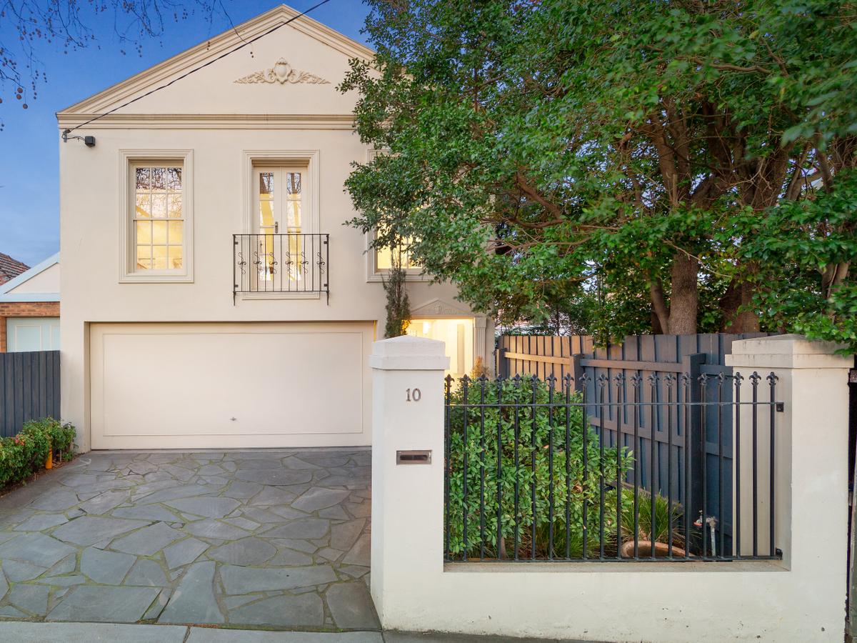 10 Atkins Street KEW