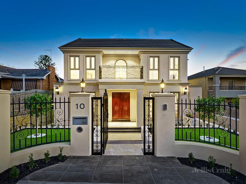 10 Burroughs Road BALWYN