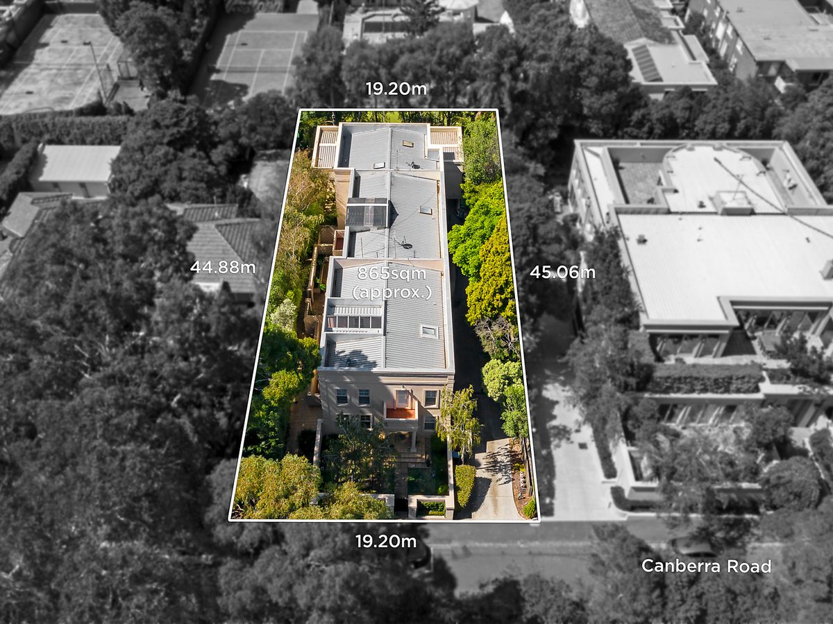10 Canberra Road TOORAK