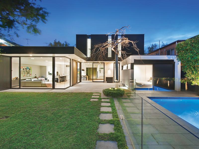 10 Charlotte Place ST KILDA