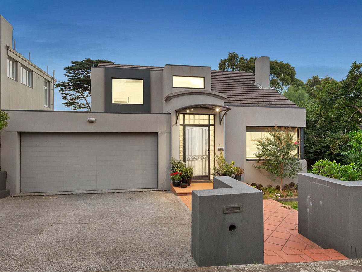 10 Finhaven Court KEW