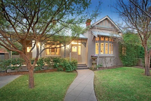 10 Kenilworth Grove GLEN IRIS (Stonnington)