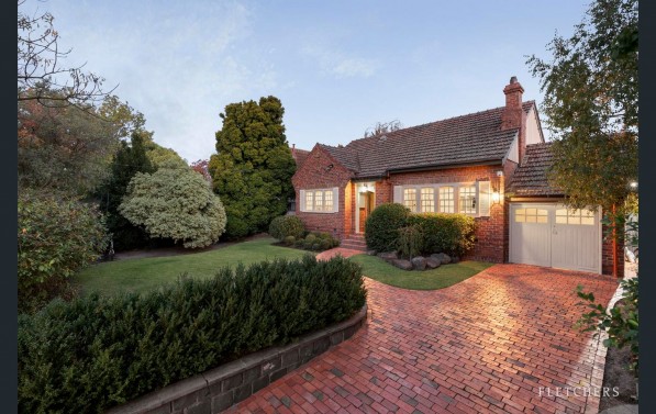 10 Kyora Parade BALWYN NORTH