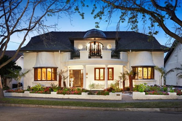 10 Los Angeles Court RIPPONLEA