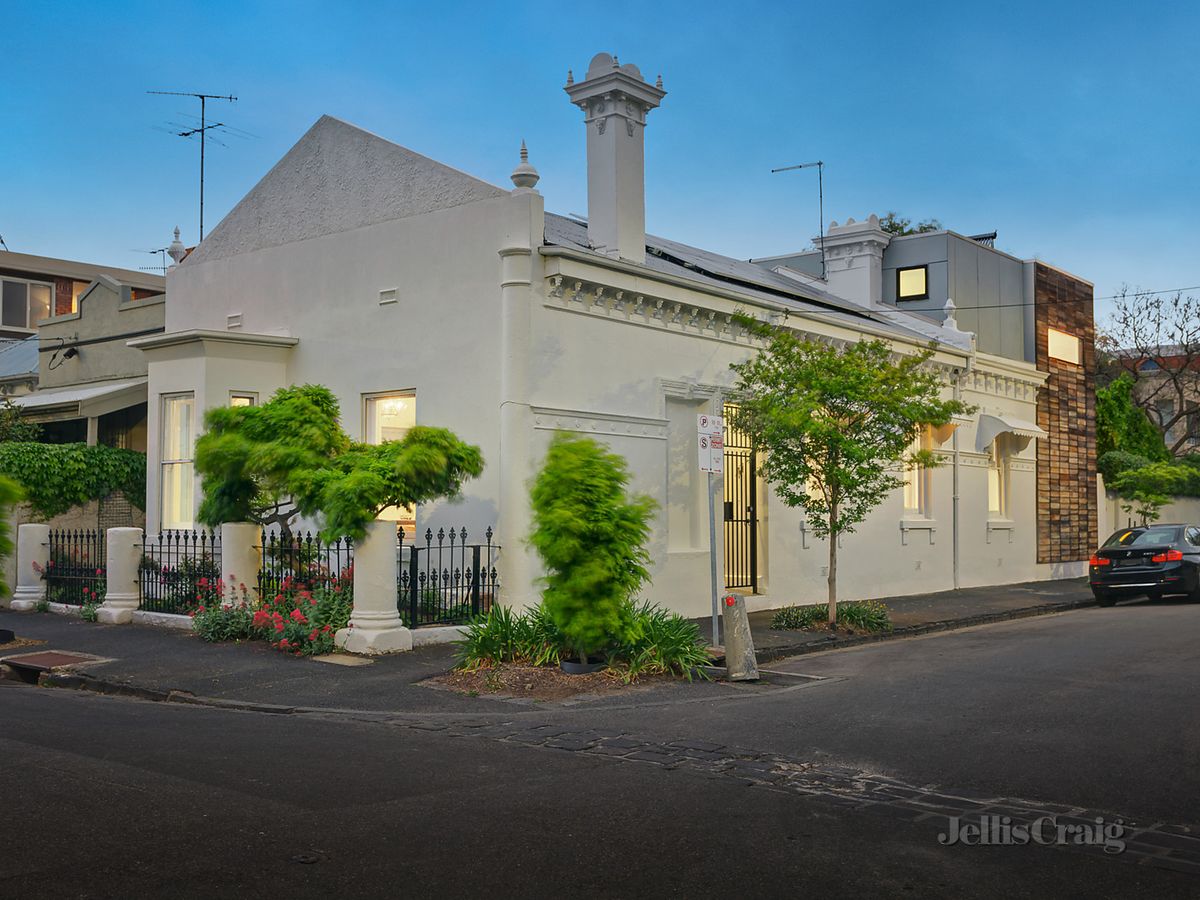 10 Moffat Street SOUTH YARRA