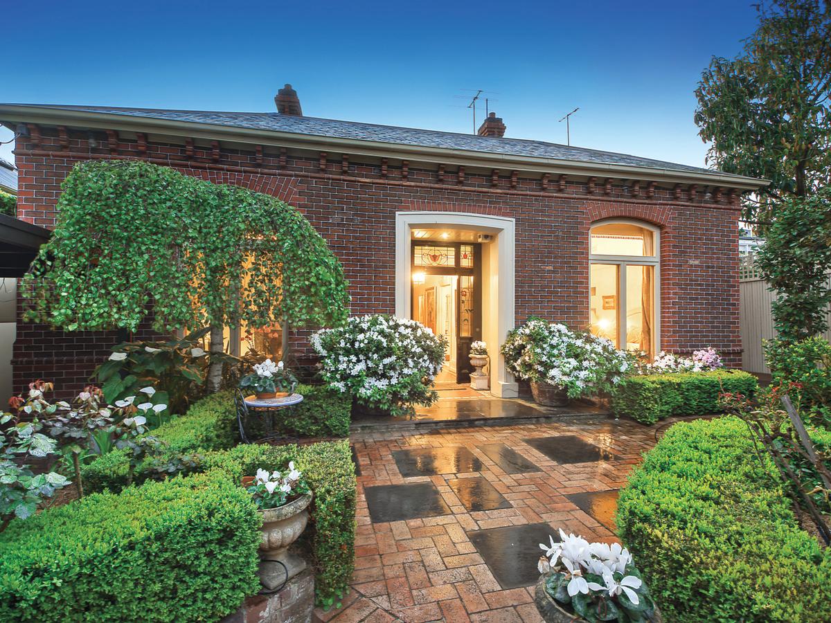 10 Norman Avenue SOUTH YARRA