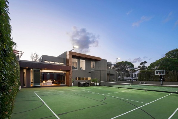 10 Roosevelt Court BRIGHTON EAST
