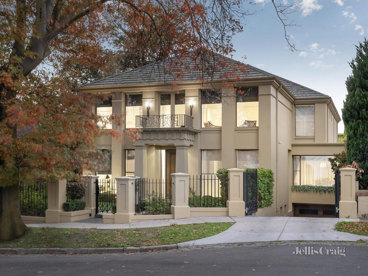 10 Vista Avenue KEW