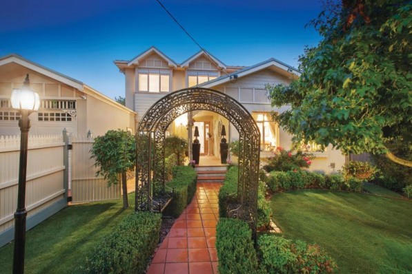 10 Walerna Road GLEN IRIS
