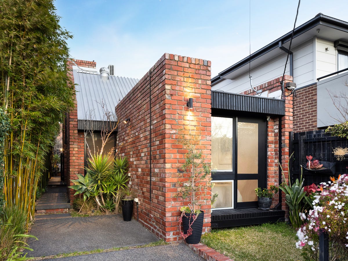 10 Willansby Avenue BRIGHTON