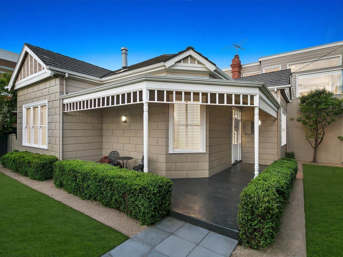 110 Beach Road SANDRINGHAM