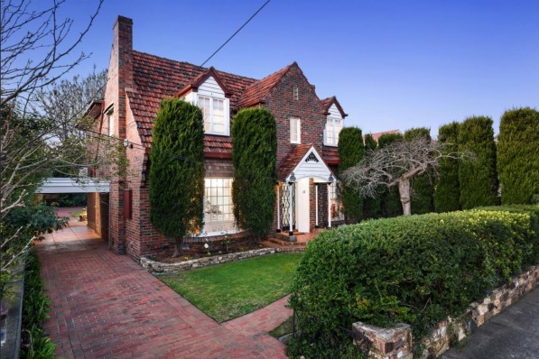 11 Bridge Street HAMPTON