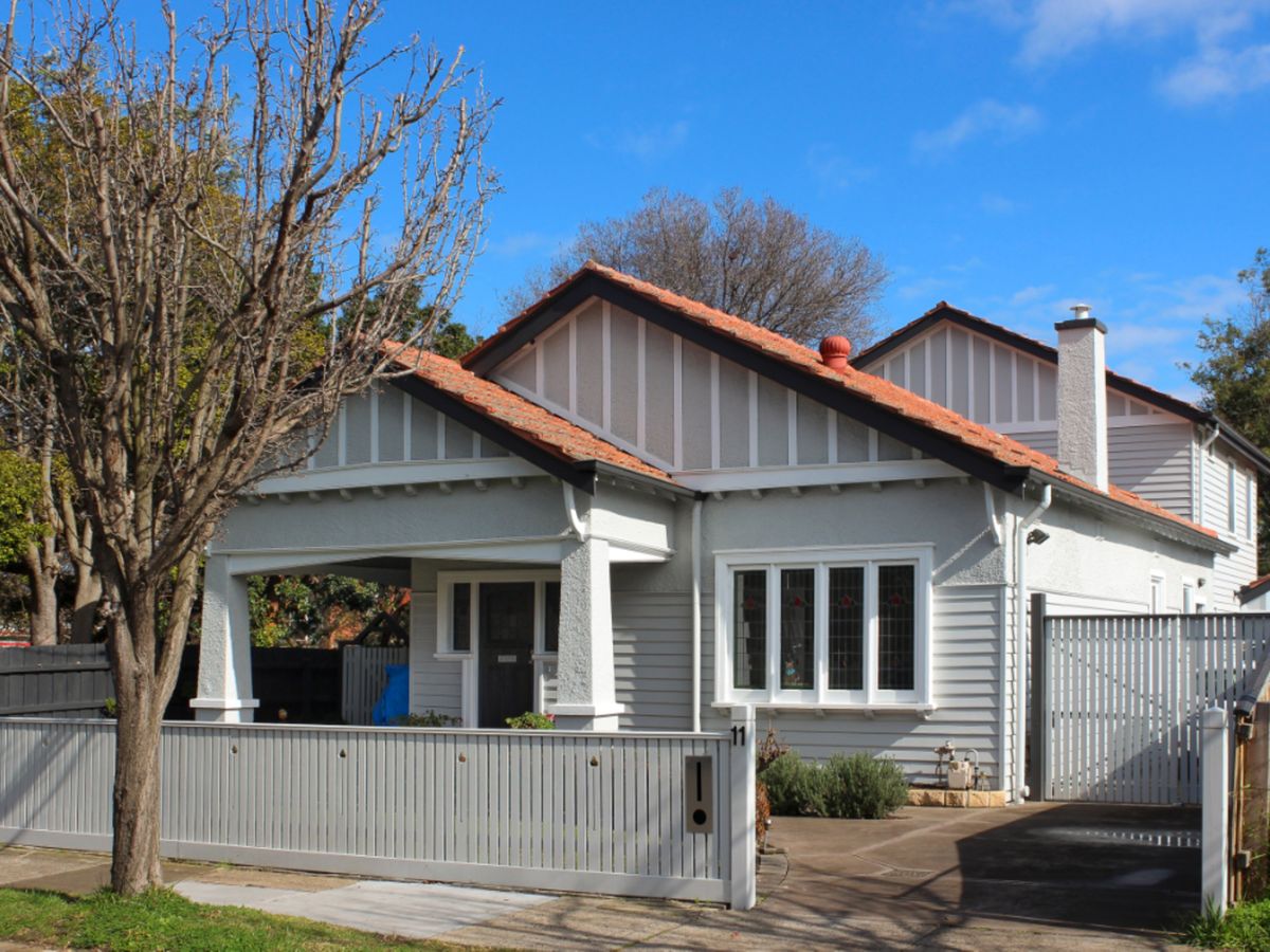 11 Edgevale Road KEW