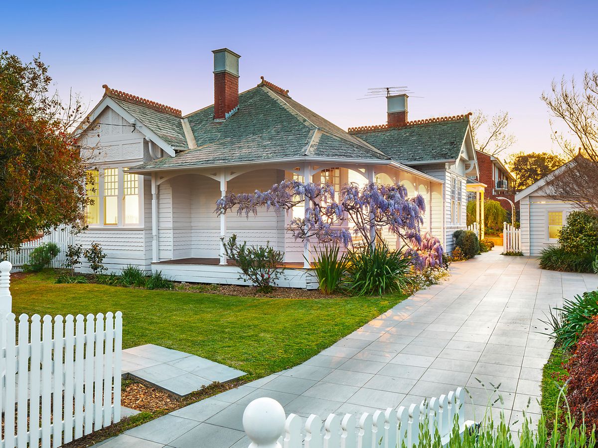 11 Kent Street KEW