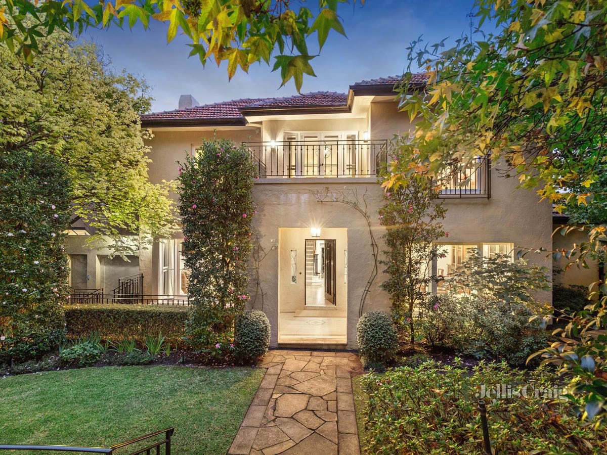11 Montalto Avenue TOORAK