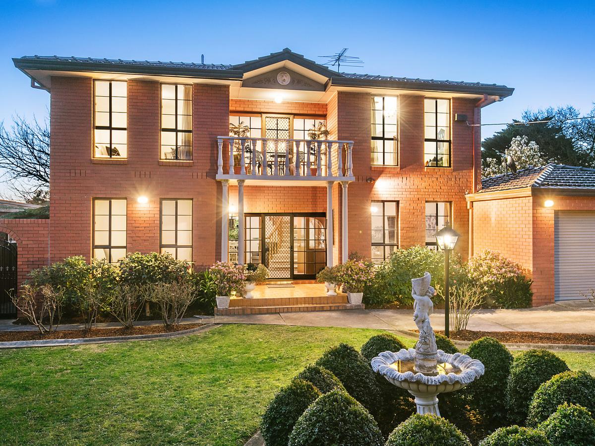 11 Westminster Street BALWYN