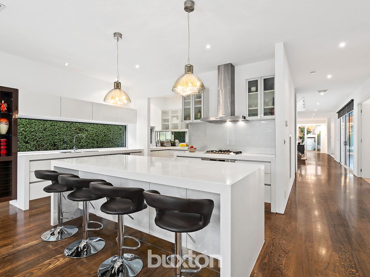 122 Dendy Street BRIGHTON EAST