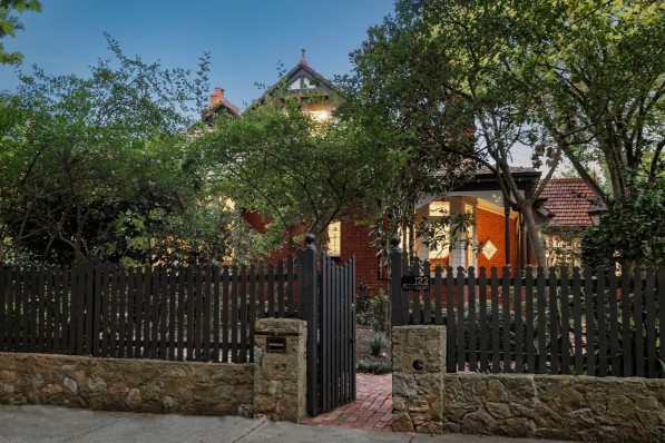 122 Finch Street MALVERN EAST