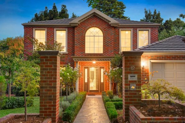 12 Boisdale Street SURREY HILLS