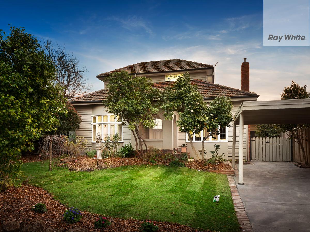 12 Charles Street GLEN IRIS
