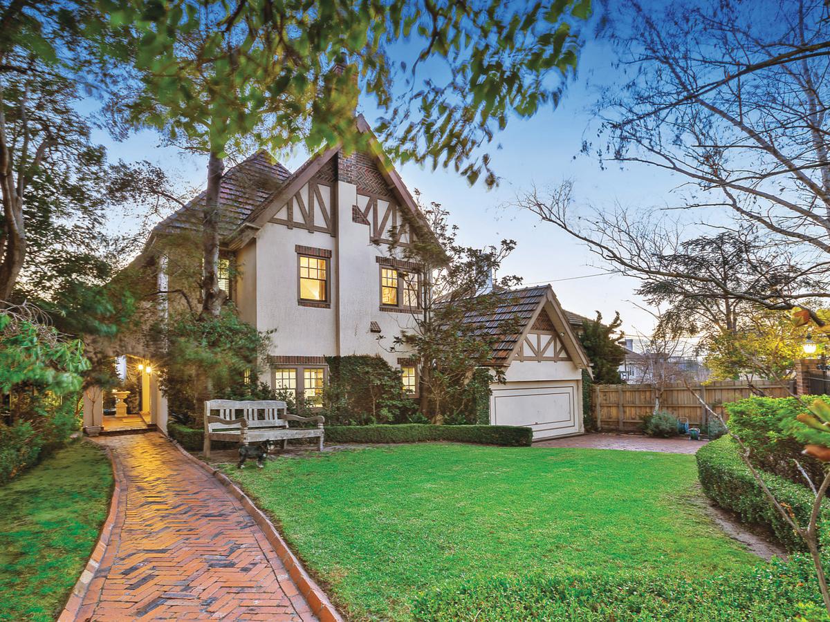 12 Hill Street TOORAK