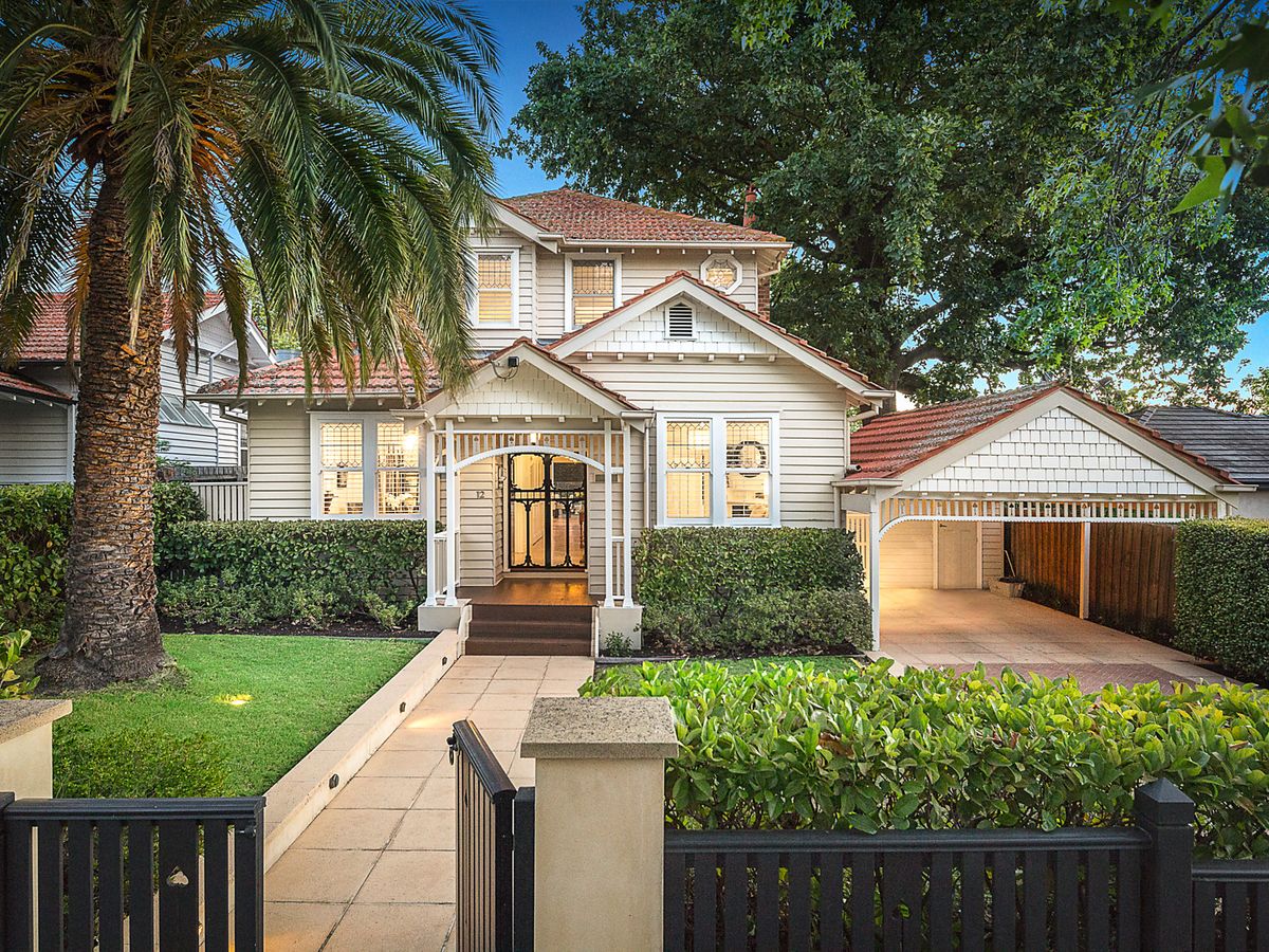 12 Lille Street SURREY HILLS