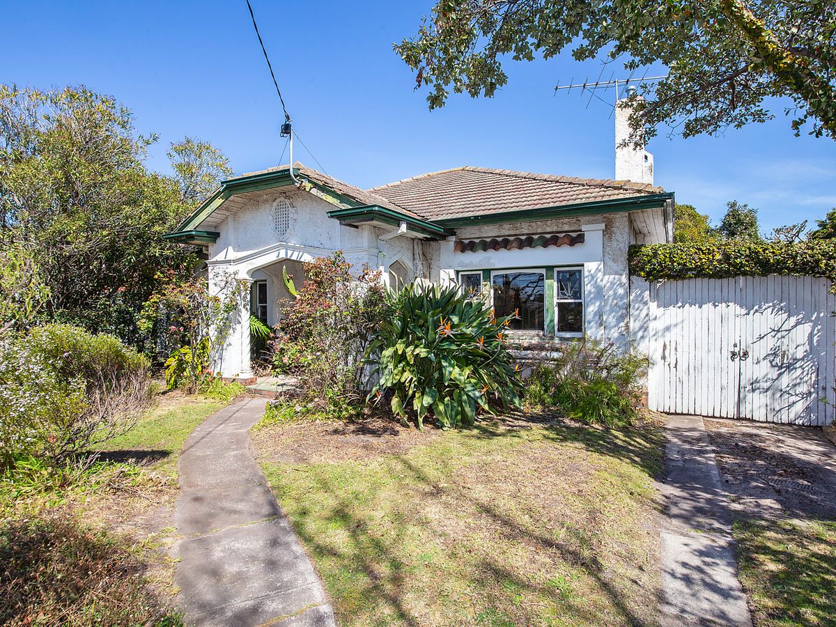 12 Lyons Street CARNEGIE