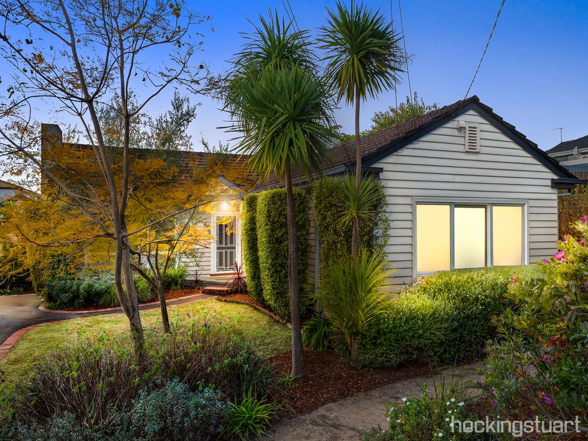 12 Munro Avenue CHELTENHAM