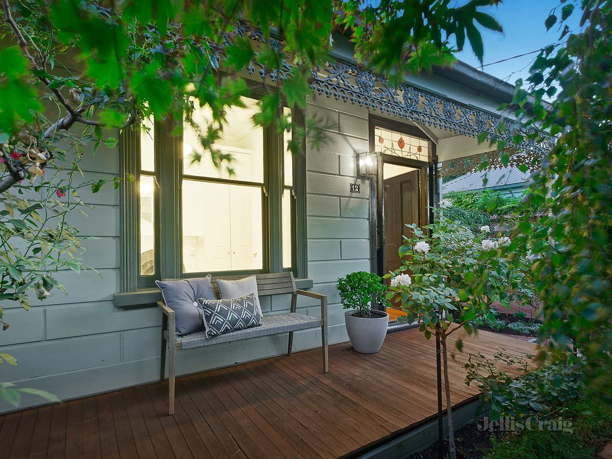 12 Taylor Street BRIGHTON EAST