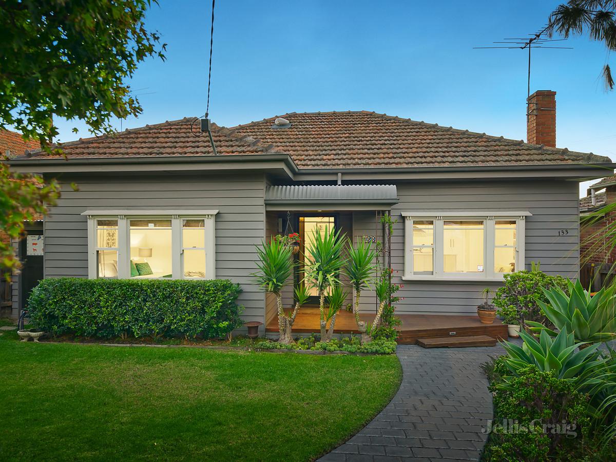 133 Pakington Street KEW