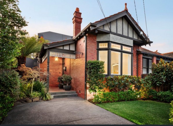 13 Douglas Street MALVERN EAST