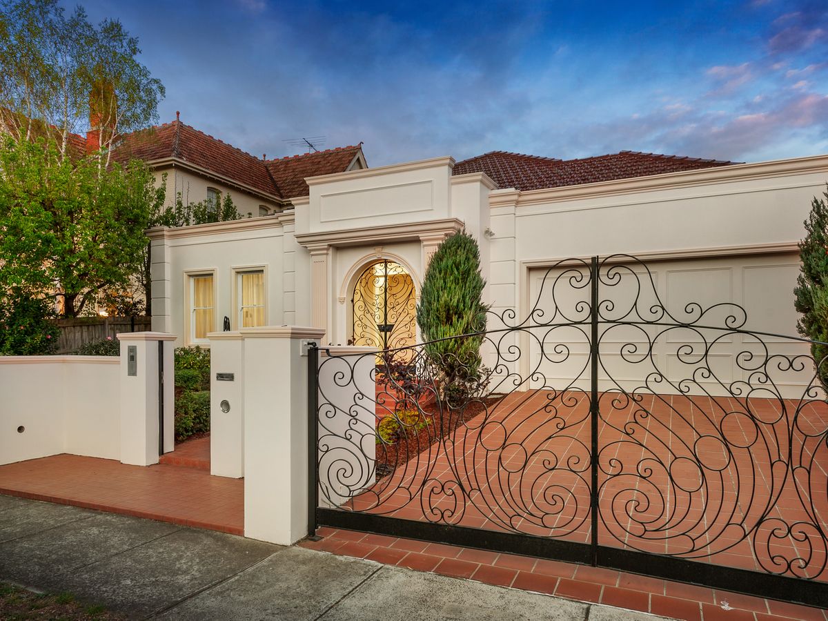 13 Elgin Avenue ARMADALE