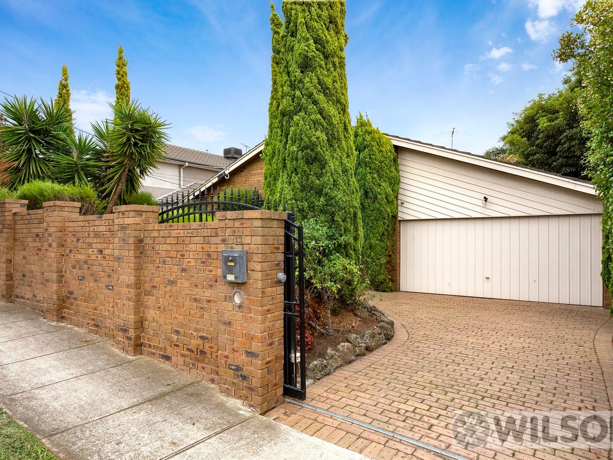 13 Younger Avenue CAULFIELD SOUTH