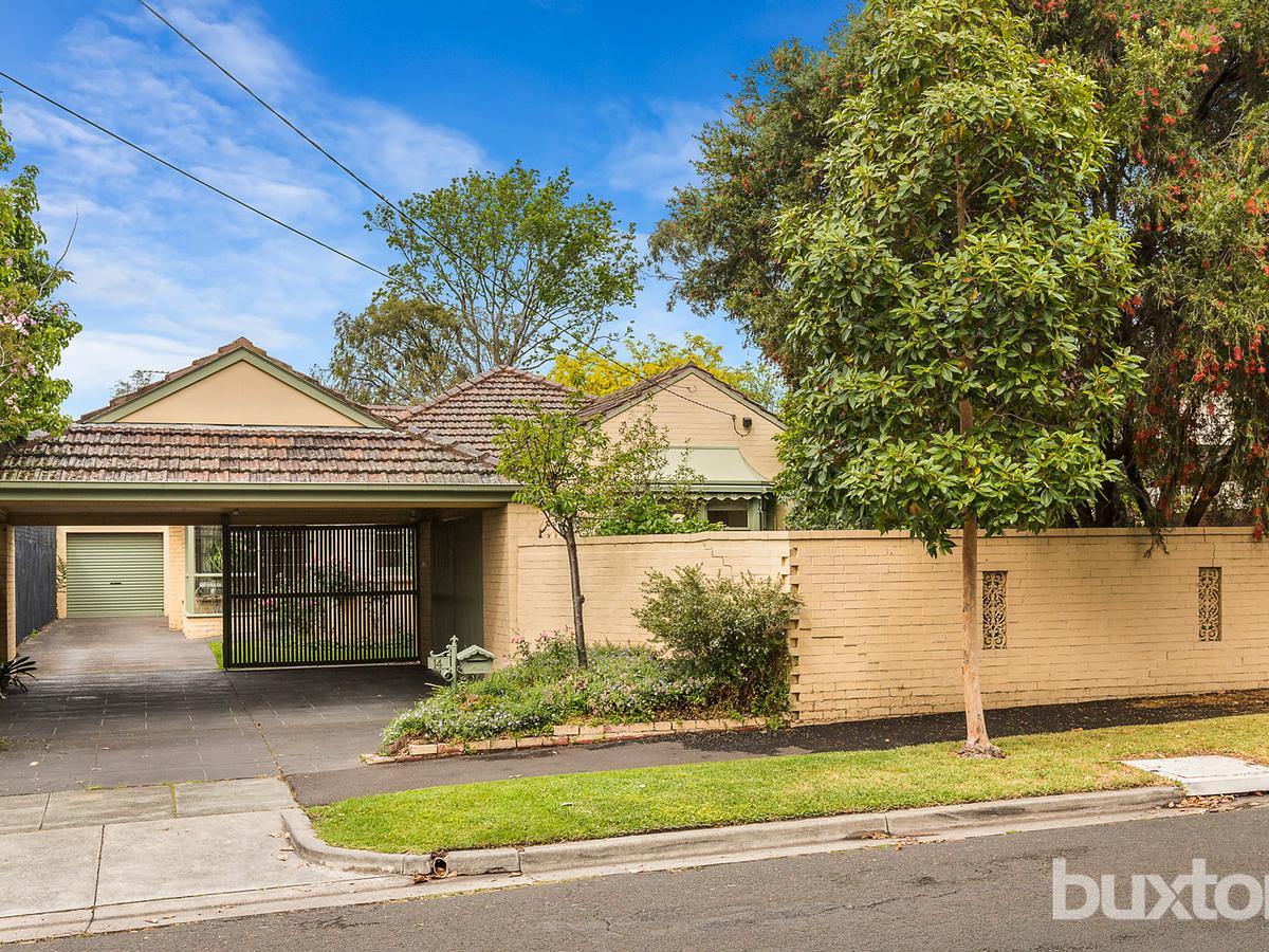 14 Binnie Street BRIGHTON EAST
