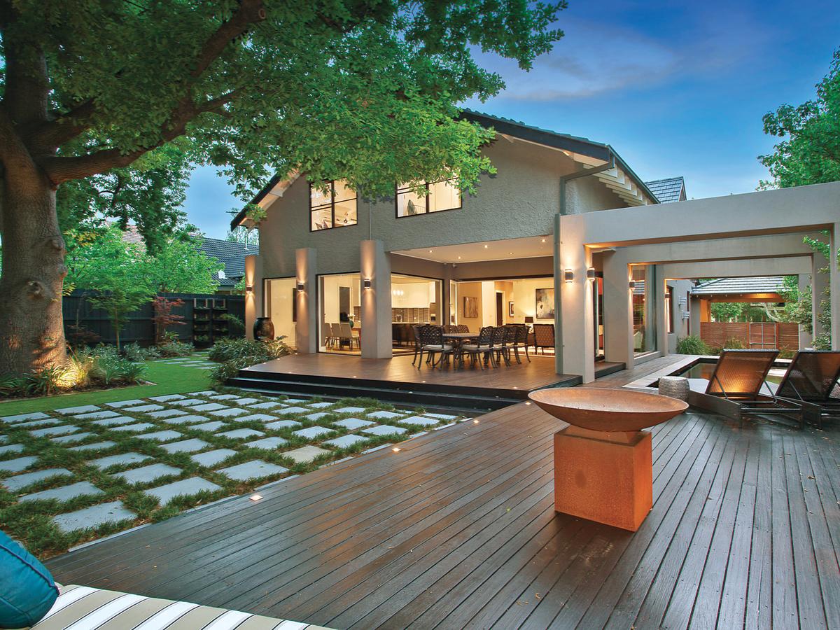 14 Hedgeley Avenue MALVERN EAST