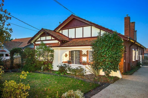 14 Sunnyside Grove BENTLEIGH