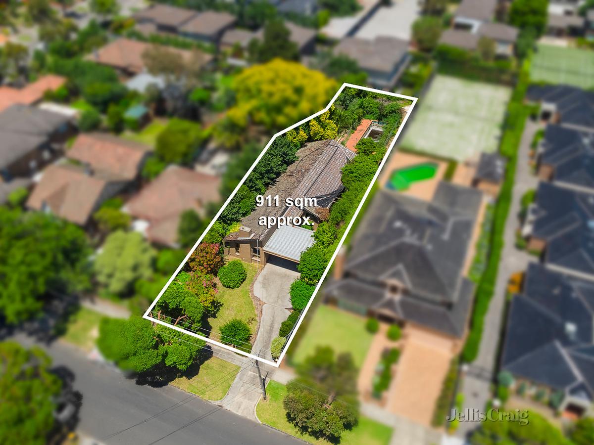 14 Winmalee Road BALWYN