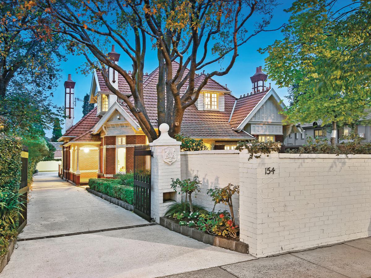 154 Barkers Road HAWTHORN