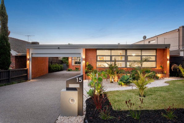 15 Belle Vue Road BALWYN NORTH