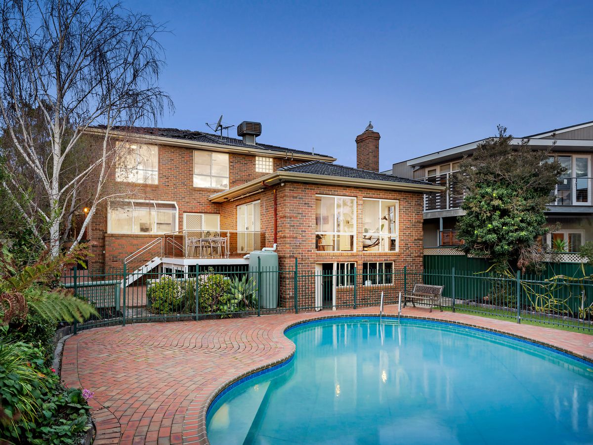 15 Curley Street BRIGHTON EAST