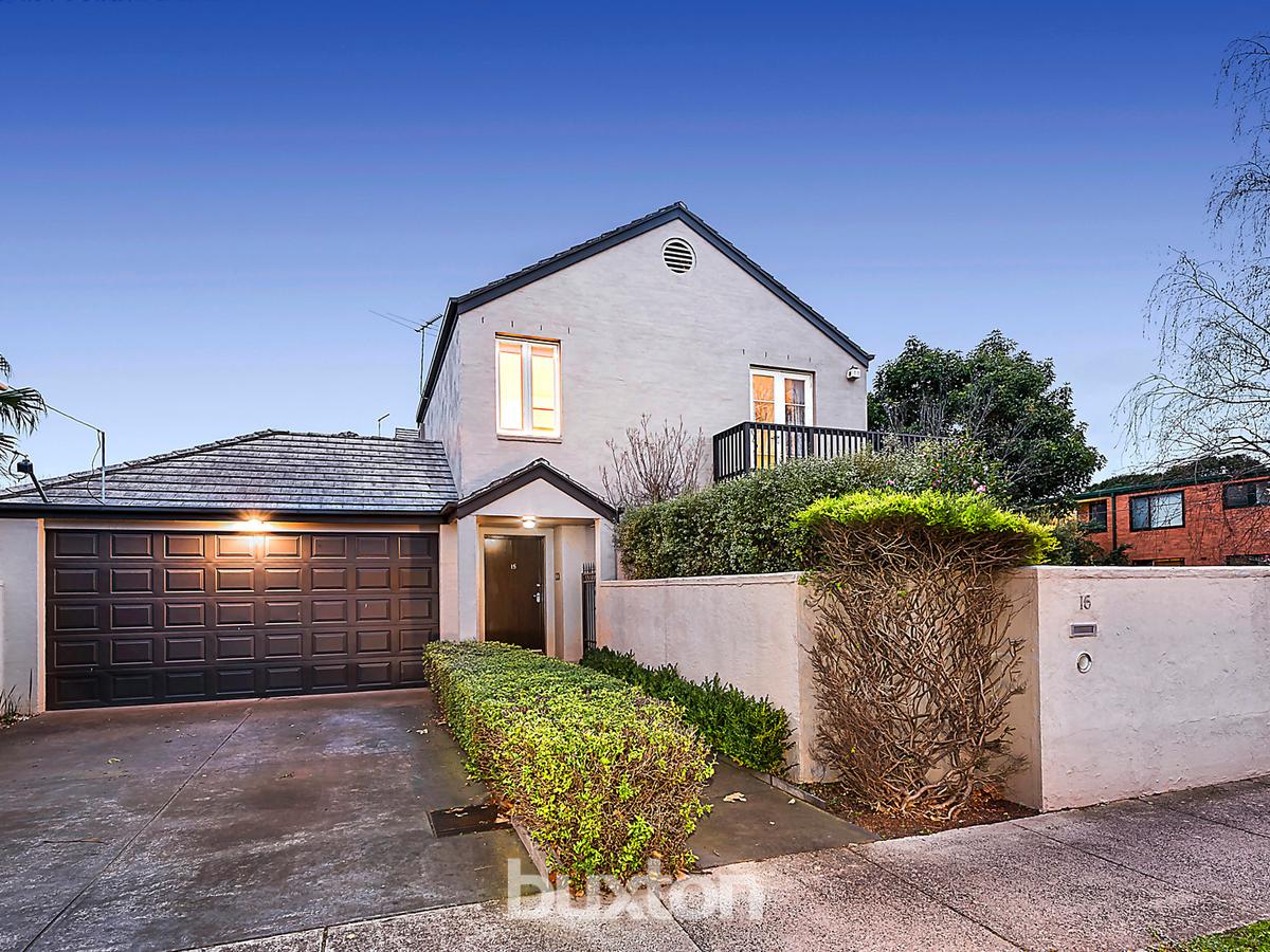 15 Fisher Street MALVERN EAST